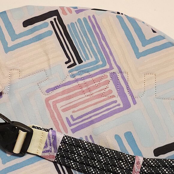 KAVU Original Rope Bag Sling Pack with Adjustable Rope Shoulder Strap - Picture 2 of 5